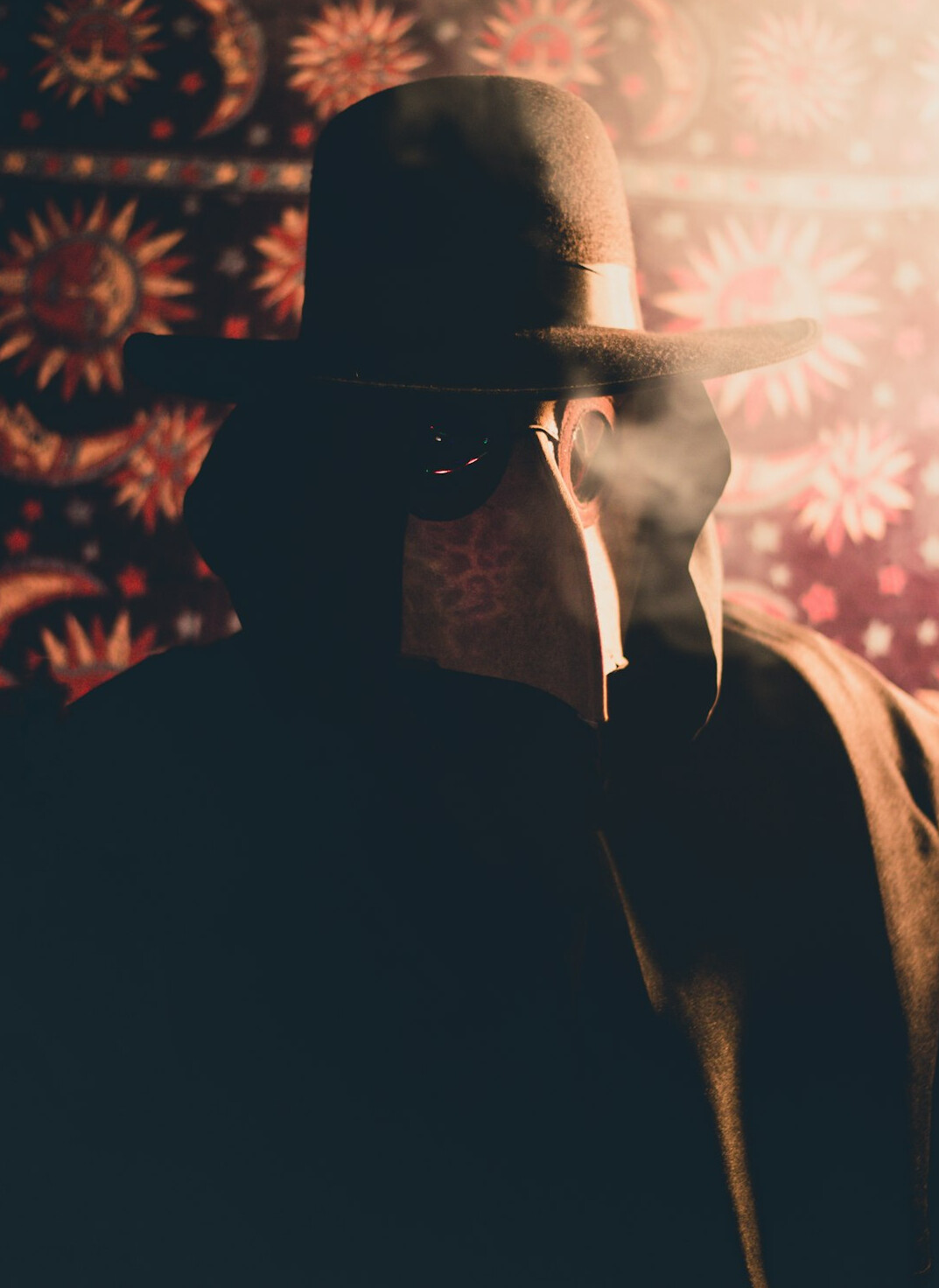 detective investigating theft